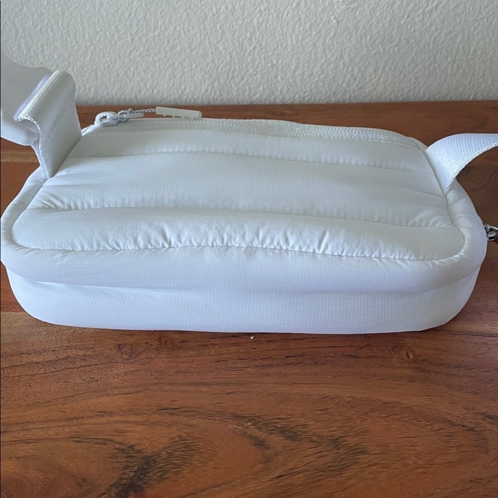 Lululemon Athletica White Puff Belt Bag - Picture 3 of 7